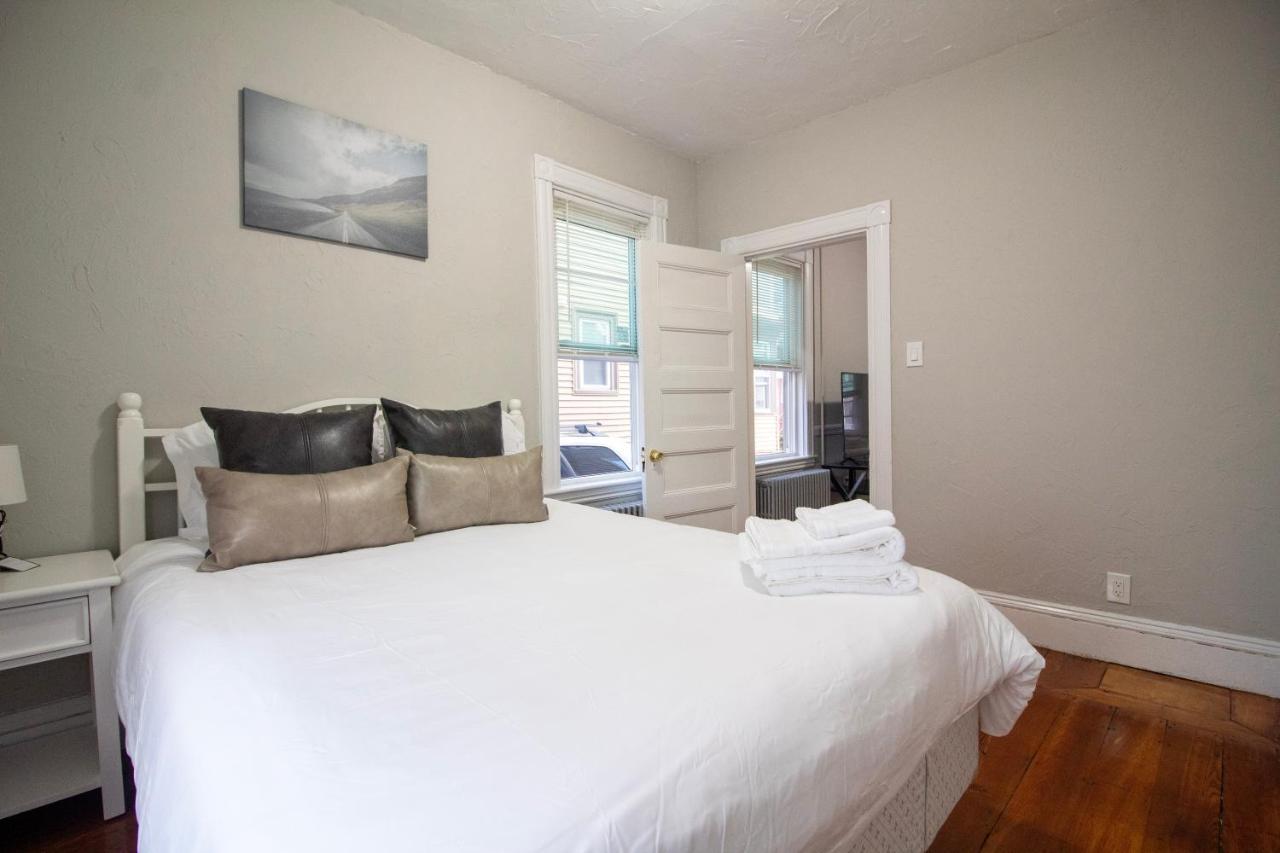 2 Bedroom Condo Close To Boston And Cambridge With Free Parkings Bagian luar foto