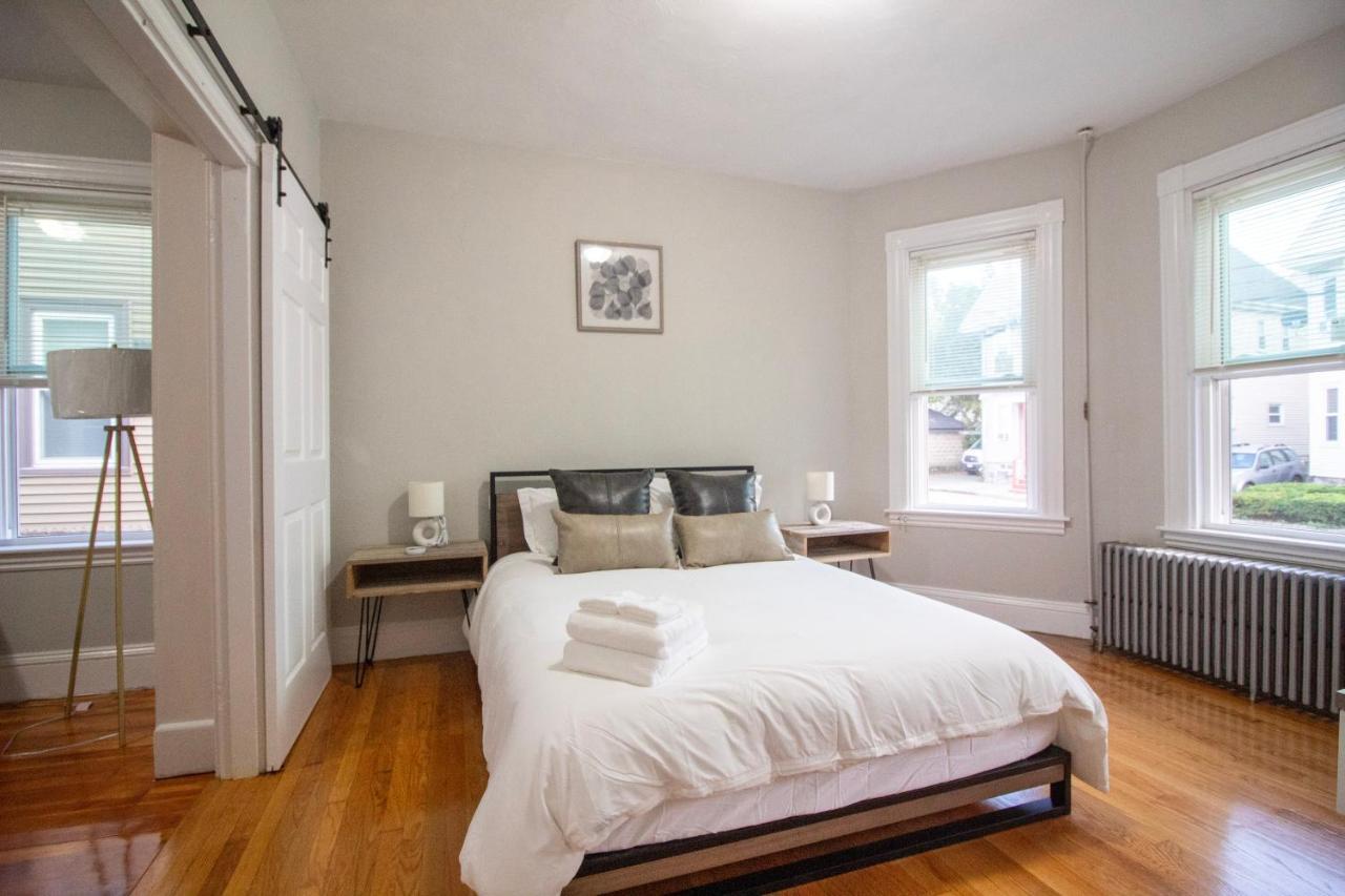 2 Bedroom Condo Close To Boston And Cambridge With Free Parkings Bagian luar foto