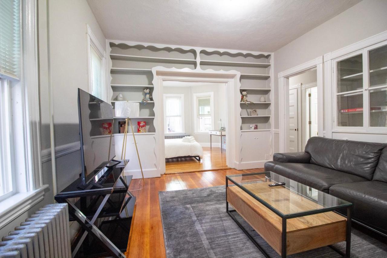 2 Bedroom Condo Close To Boston And Cambridge With Free Parkings Bagian luar foto