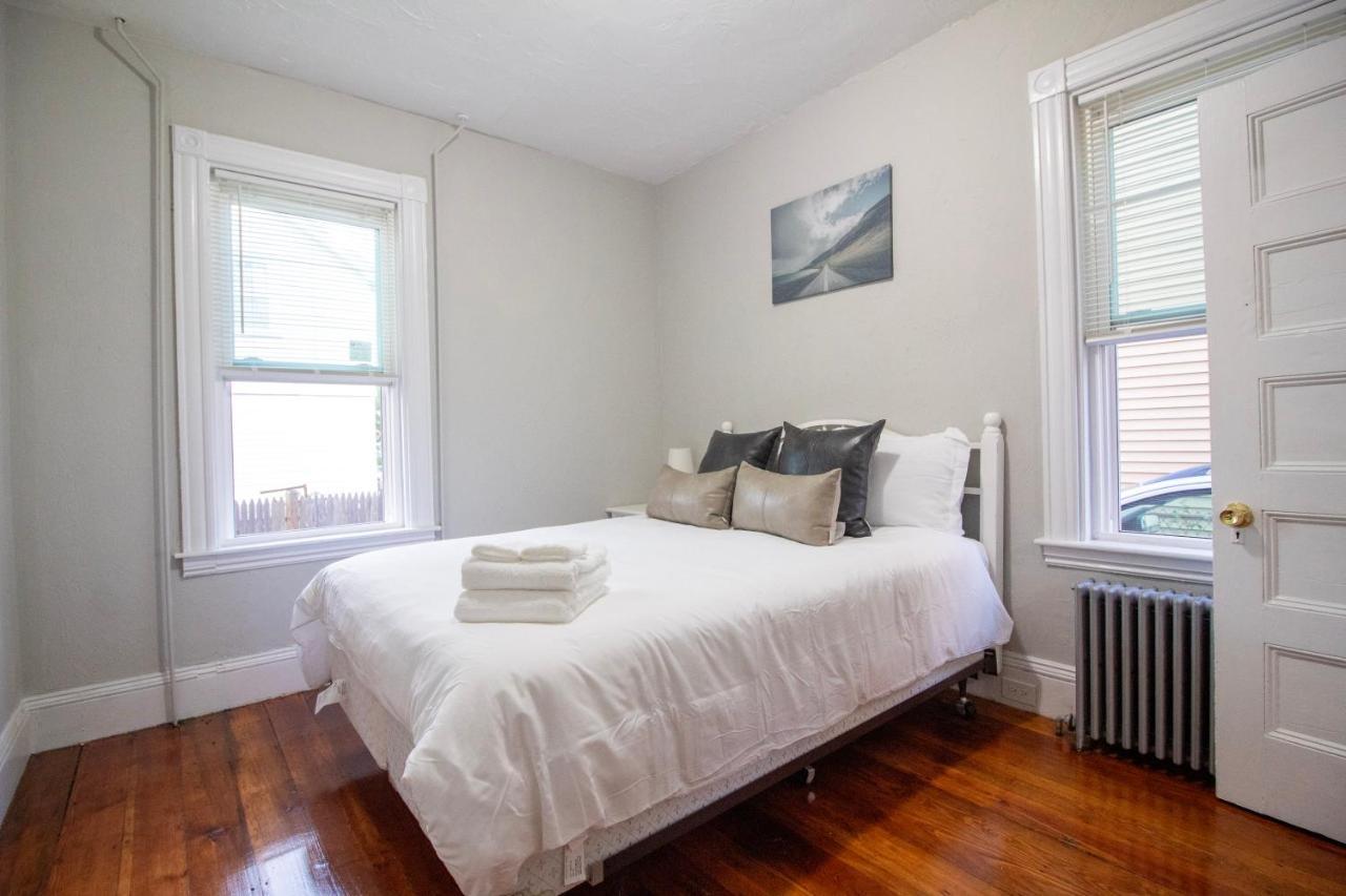 2 Bedroom Condo Close To Boston And Cambridge With Free Parkings Bagian luar foto